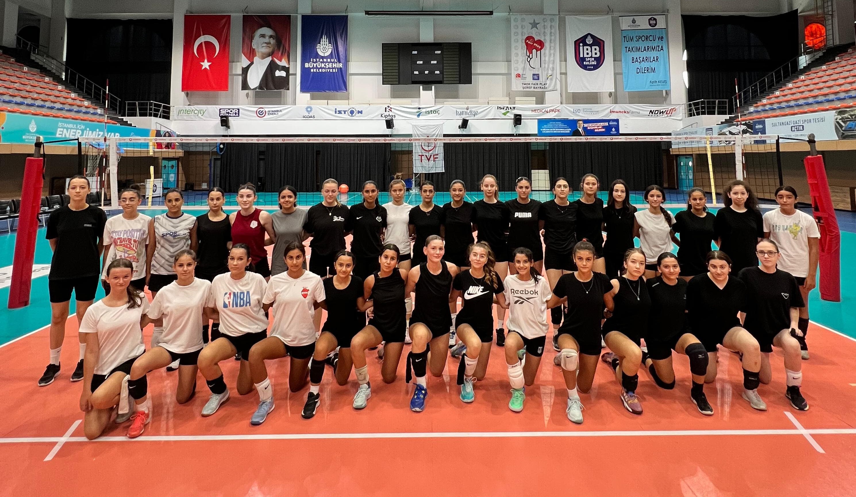 İBB Spor Kulübü Voleybol Altyapı Seçmelerini kazanan sporcular belli oldu