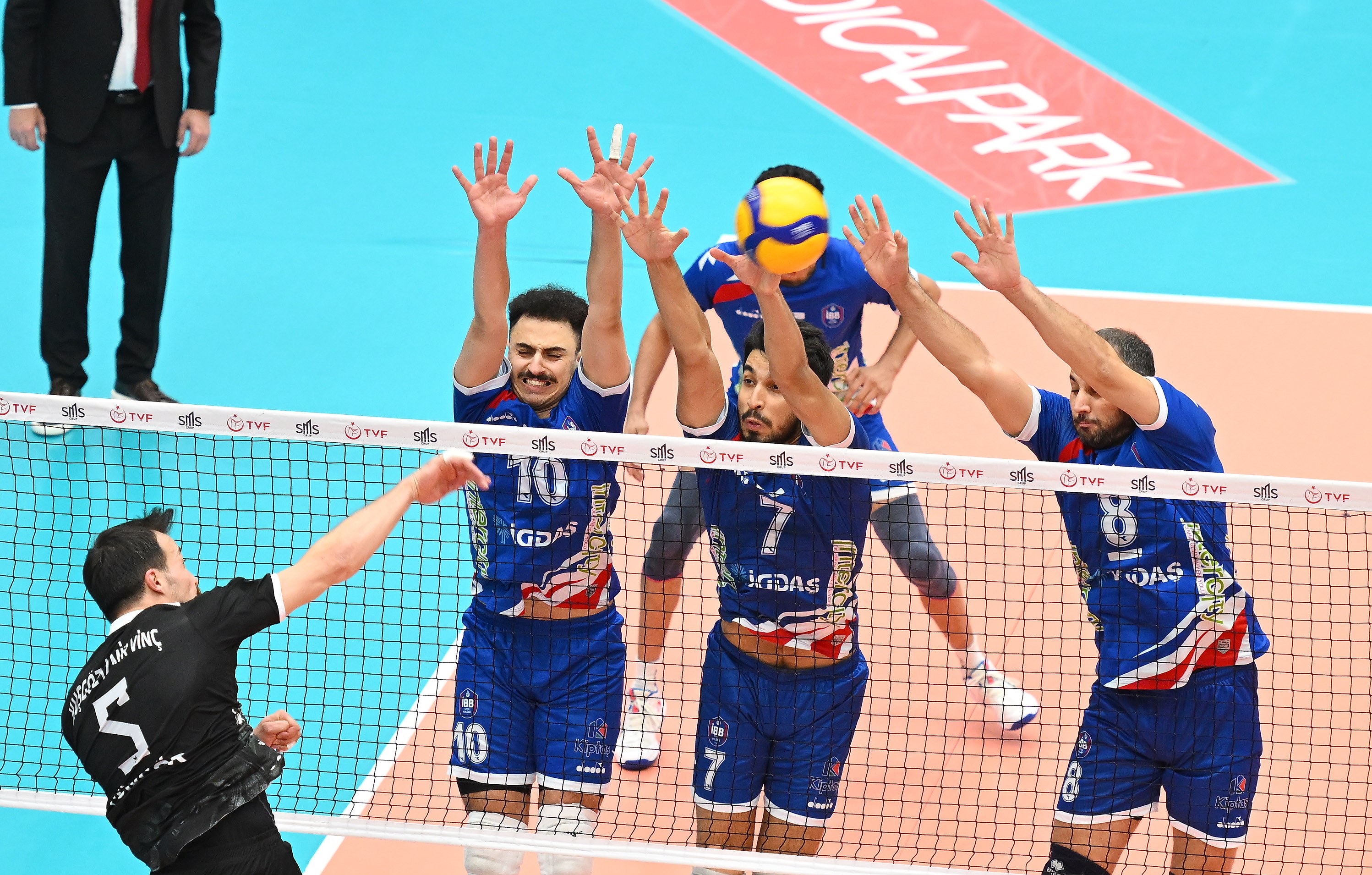 Efeler Ligi | İBB Spor Kulübü - Akkuş Belediye: 2-3