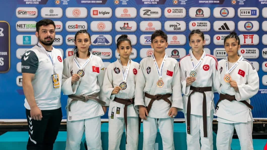 Yıldızlar Avrupa Kupası'nda sporcularımızdan 5 madalya