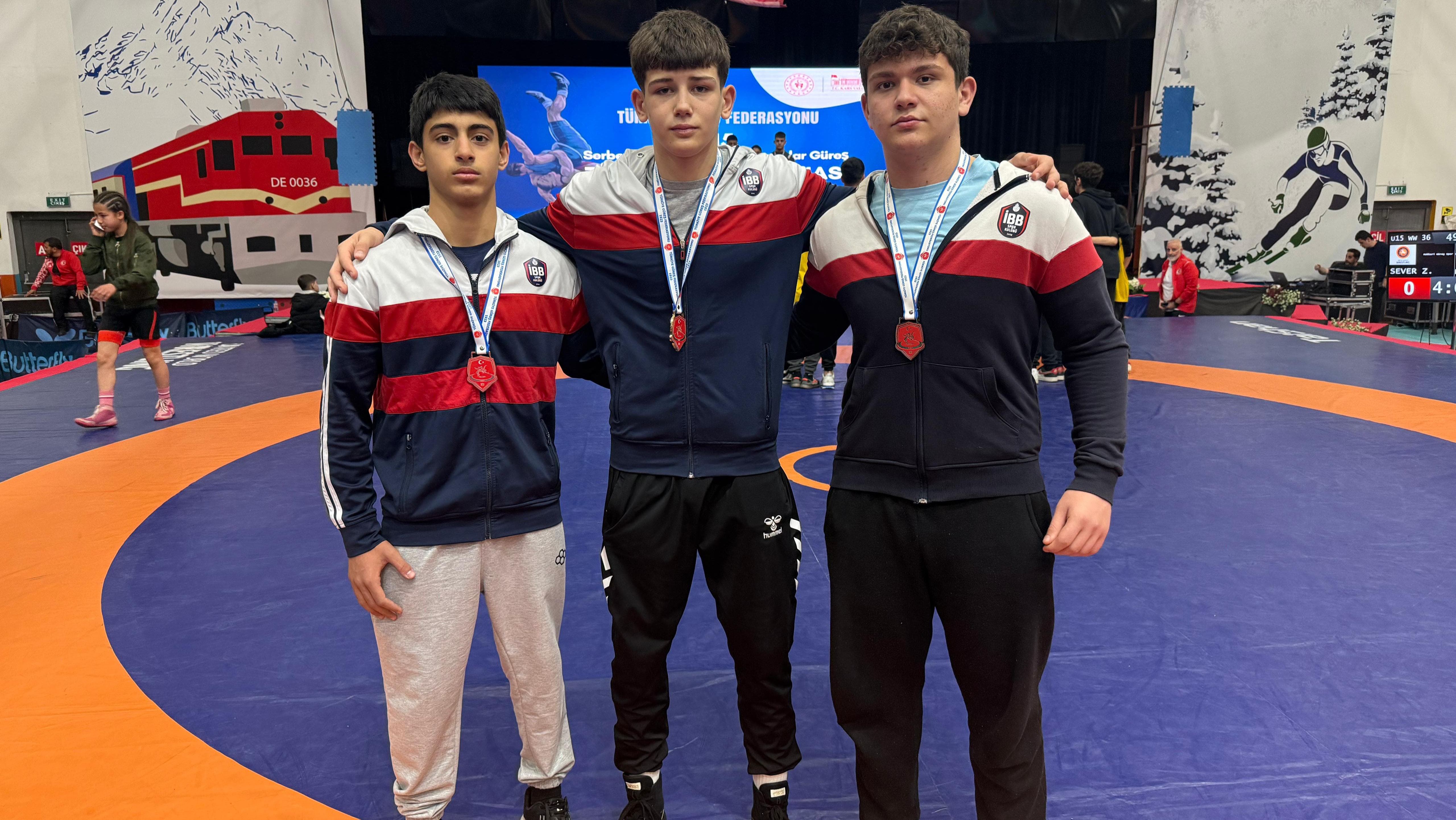 U15 Güreş Türkiye Şampiyonası'nda sporcularımızdan 2 altın, 2 bronz madalya