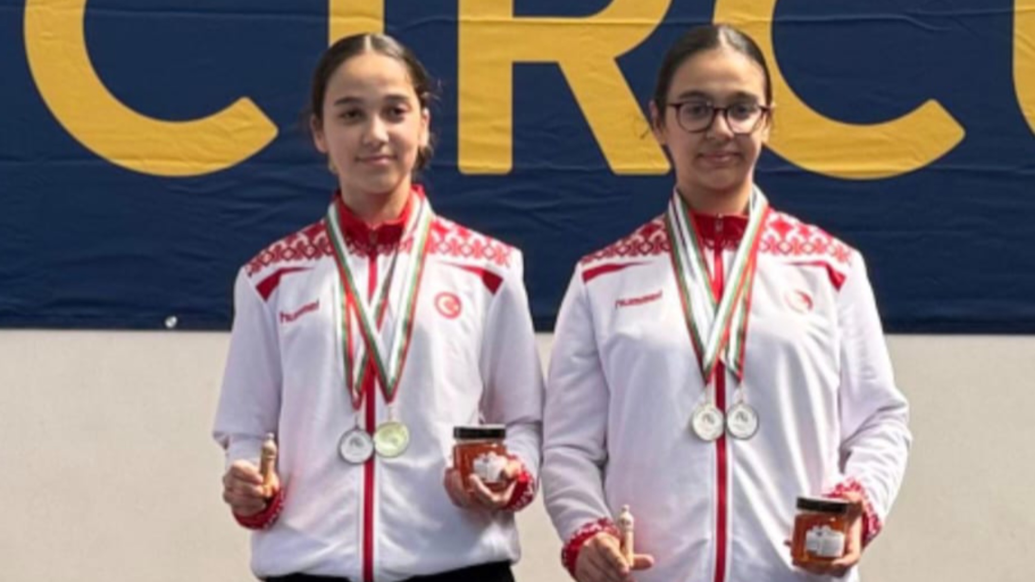 Bulgaria Youth Open Badminton Turnuvası'nda sporcularımızdan; 1 altın, 2 bronz madalya