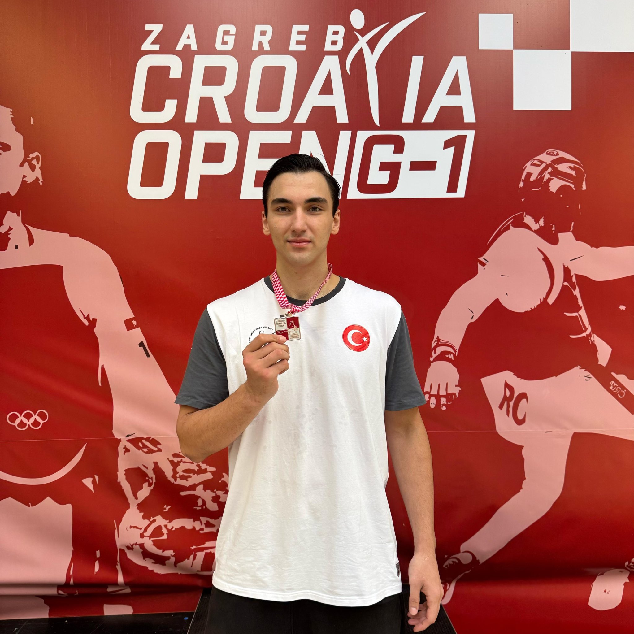 Taekwondocumuz Berat Demircioğlu, Zabrep Open'da bronz madalya aldı