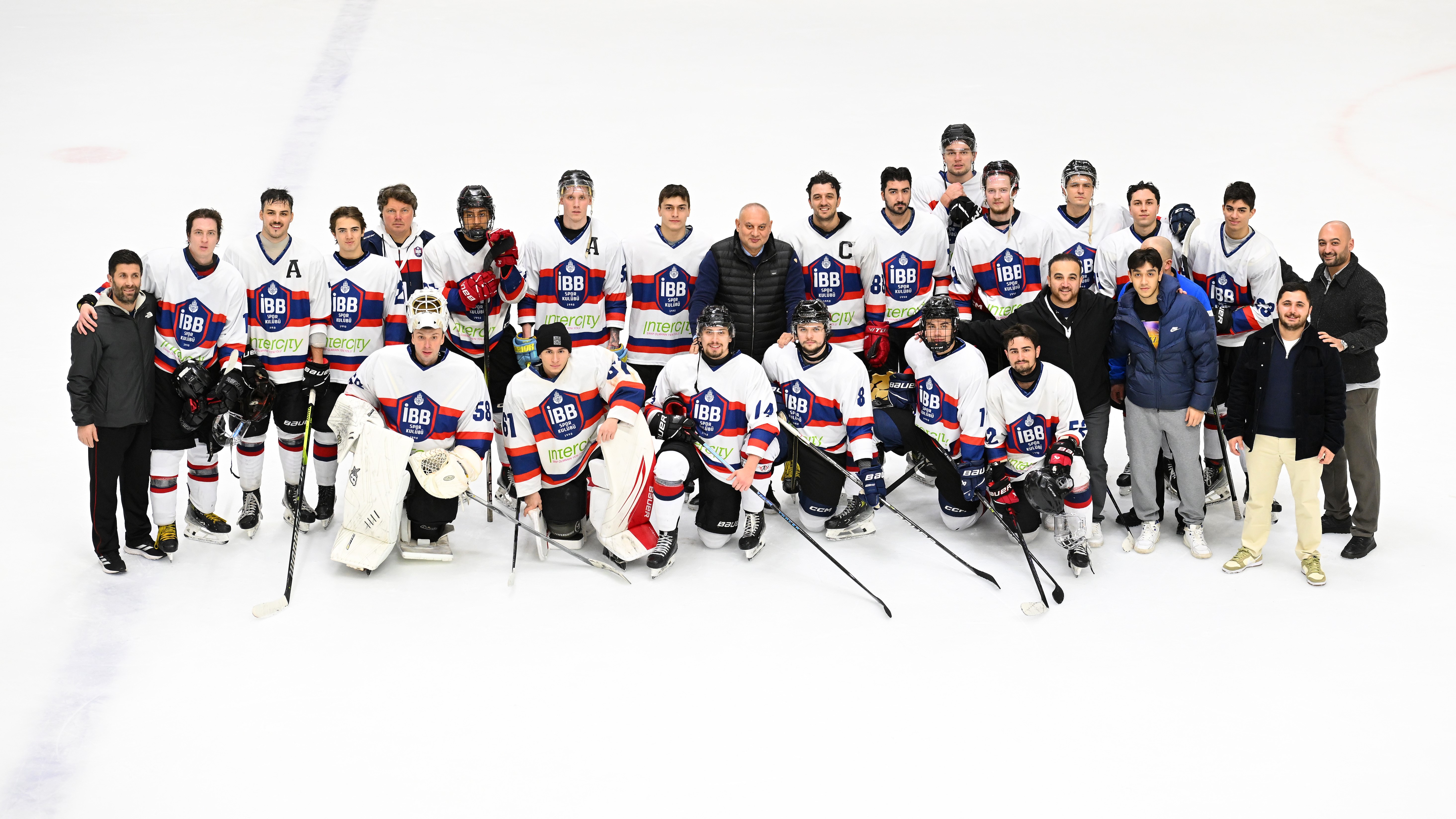 Erkek Buz Hokeyi Takımımızdan Buz Adam'a karşı çifte galibiyet: 6-4, 10-6