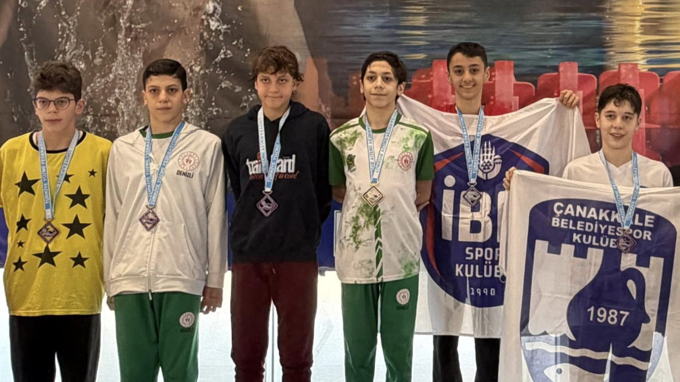 Antalya Açık Su Kış Yüzme Şampiyonası'nda sporcularımızdan 2 madalya