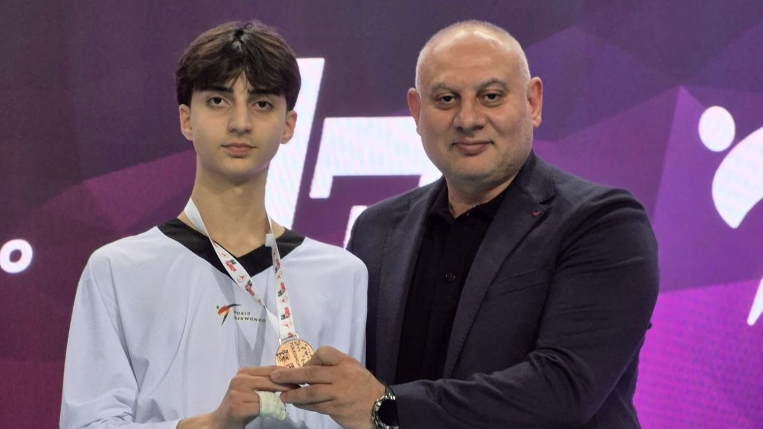 Antalya’da düzenlenen Turkish Open Taekwondo Turnuvası'nda sporcumuz Bilal Dursun Okumuş, bronz madalya kazandı