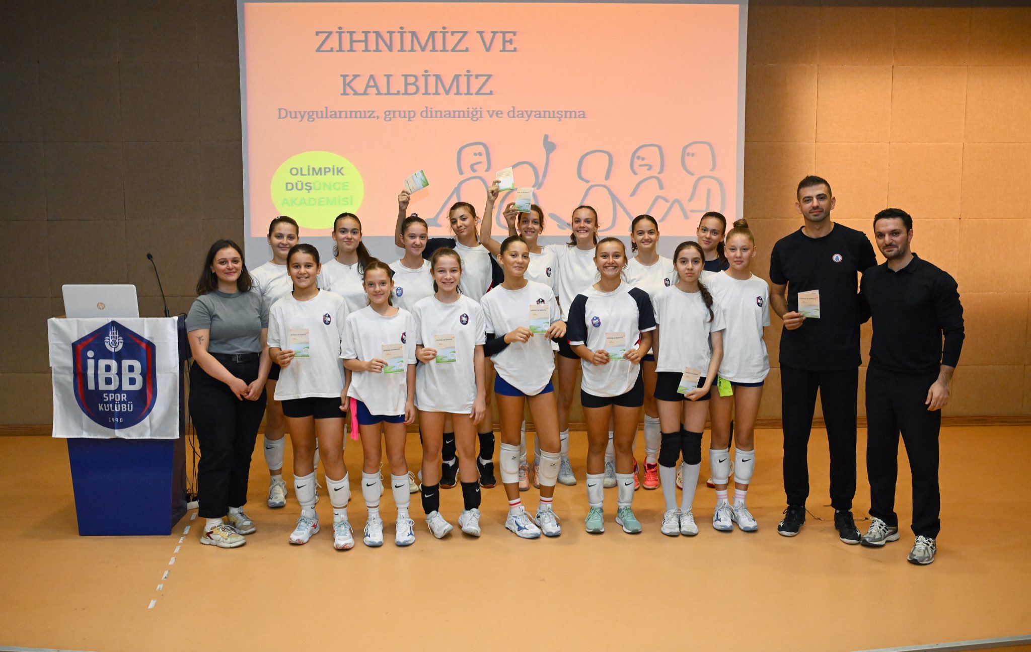 'Olimpik Düşünce Akademimiz'in konuğu Voleybol Altyapı sporcularımız oldu