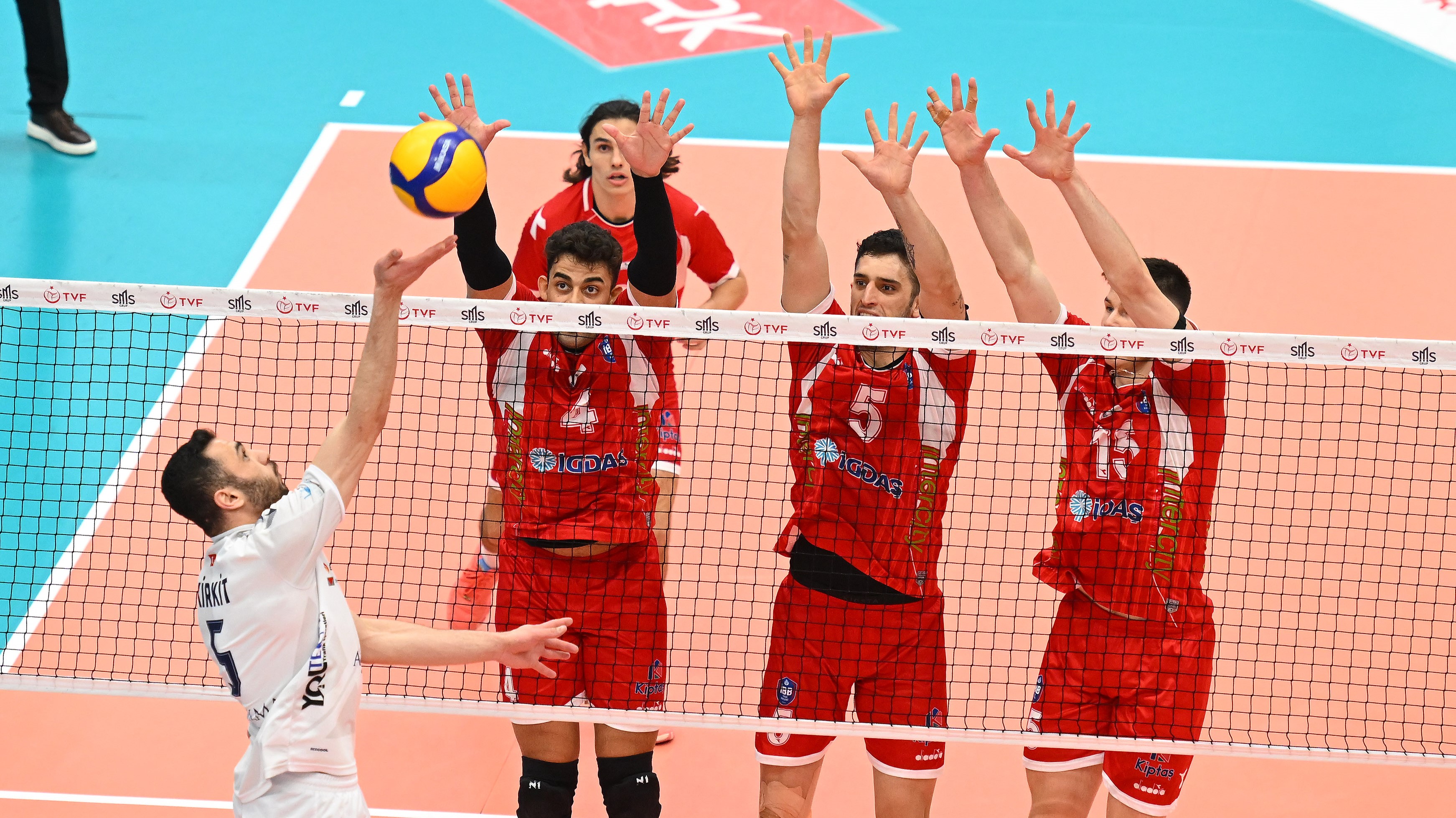 Efeler Ligi | İBB Spor Kulübü - Altekma: 1-3