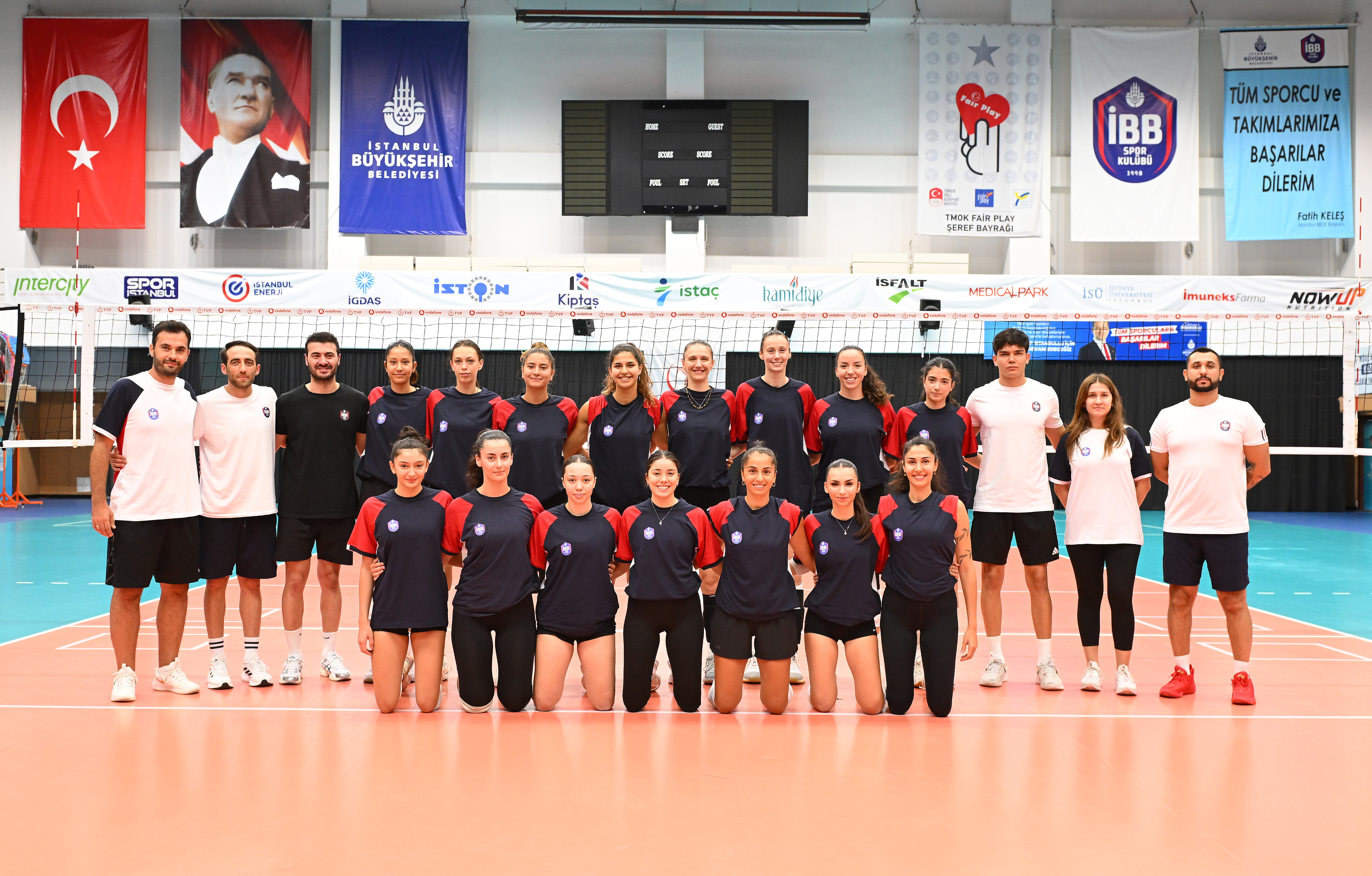 Kadın Voleybol Takımımız, yeni sezona ‘merhaba’ dedi!