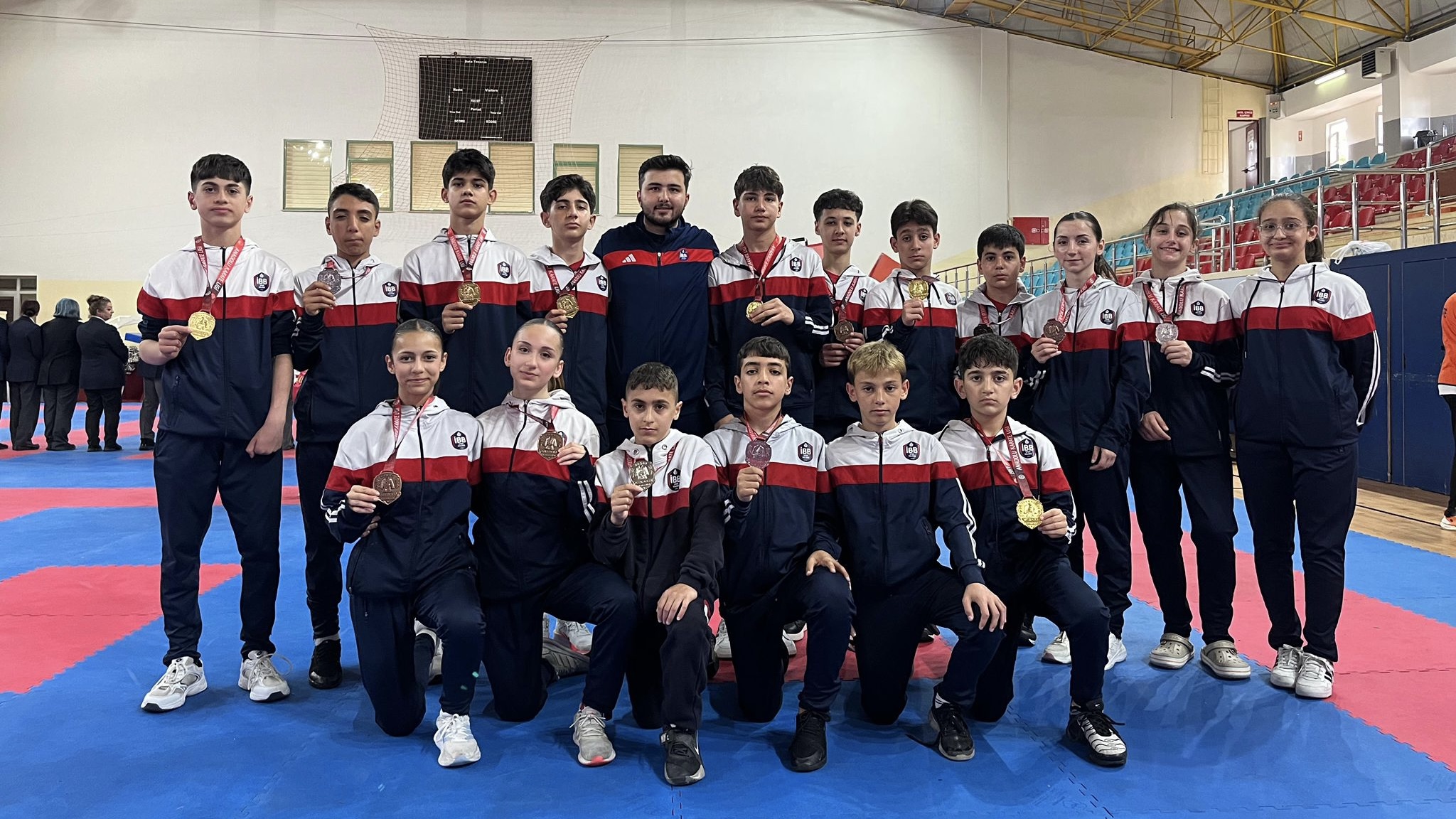 2. Anadolu Karate Ligi 1. Etabında sporcularımızdan 6 Altın,6 gümüş ve 8 bronz madalya