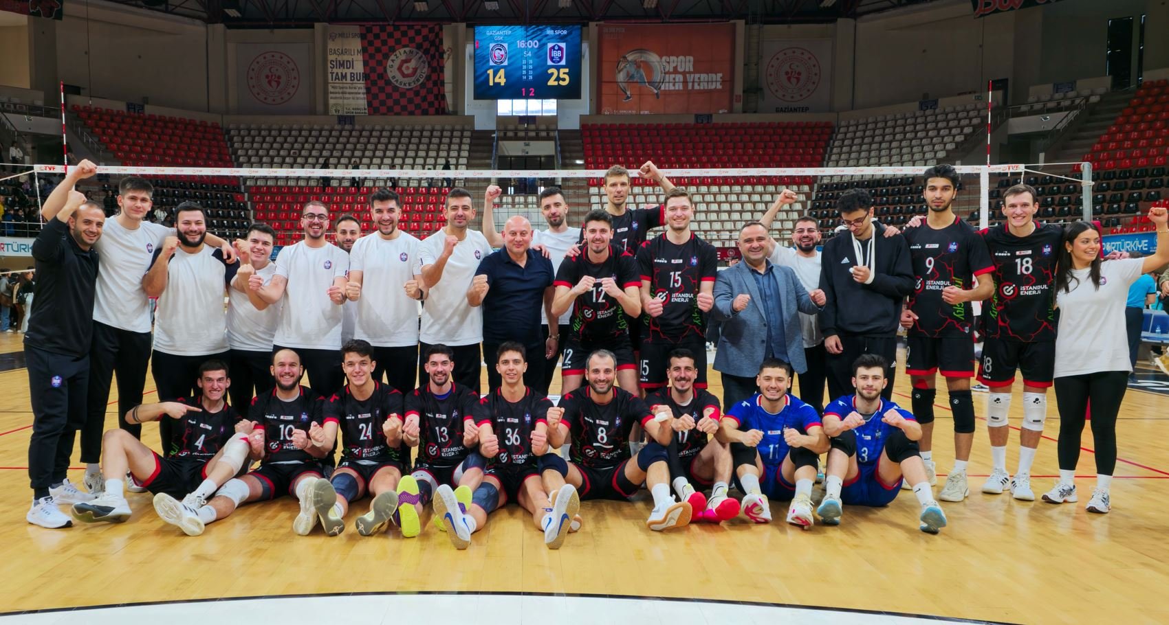 Erkek Voleybol Takımımız, liderliğini sürdürüyor: 3-1