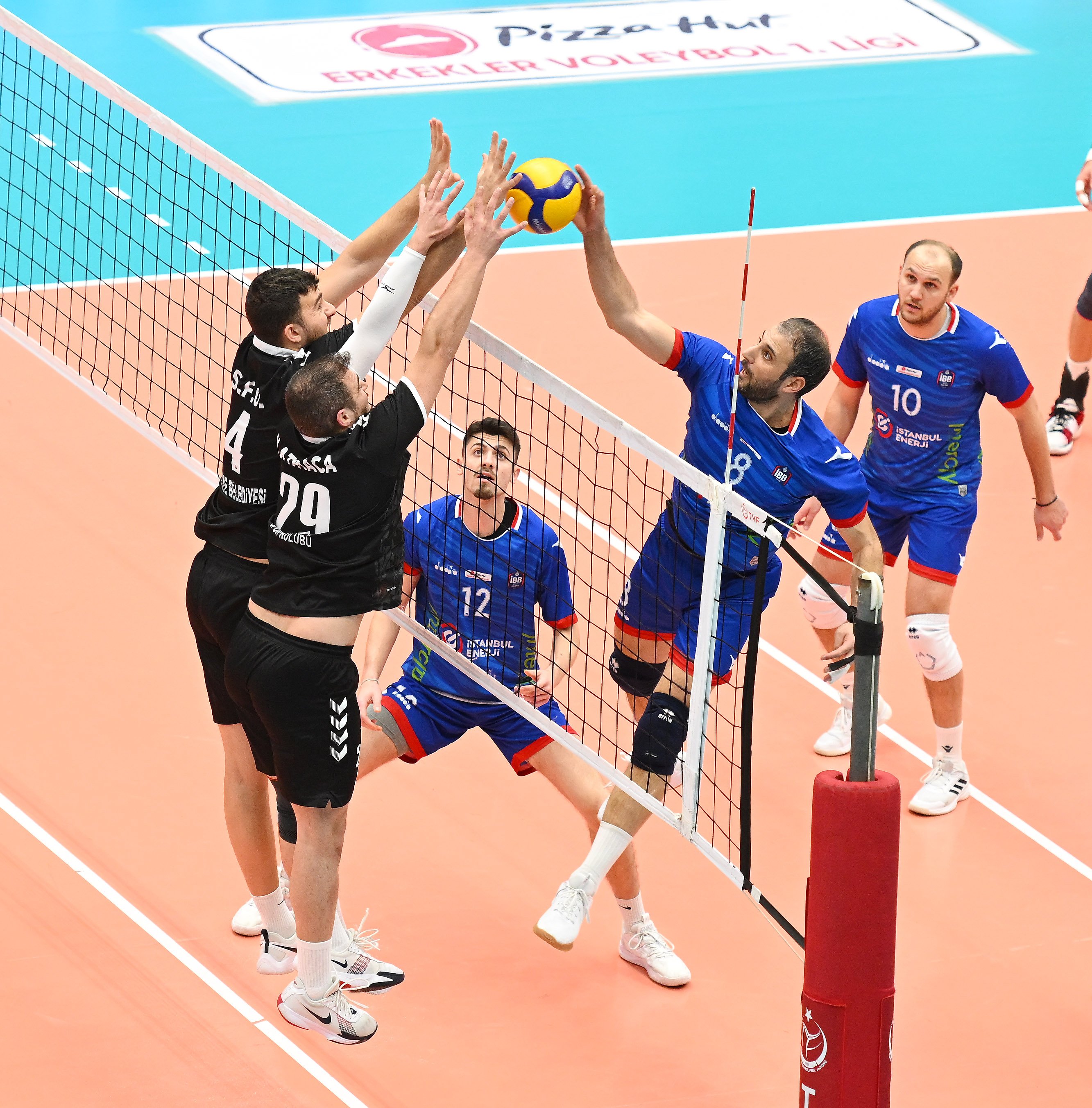 Erkek Voleybol | İBB Spor Kulübü - Gebze Belediye: 1-3