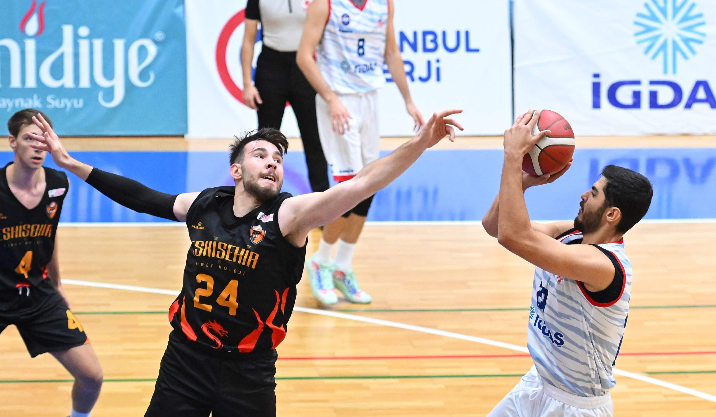 Basketbol | Eskişehir Birey Koleji - İBB Spor Kulübü: 67-63