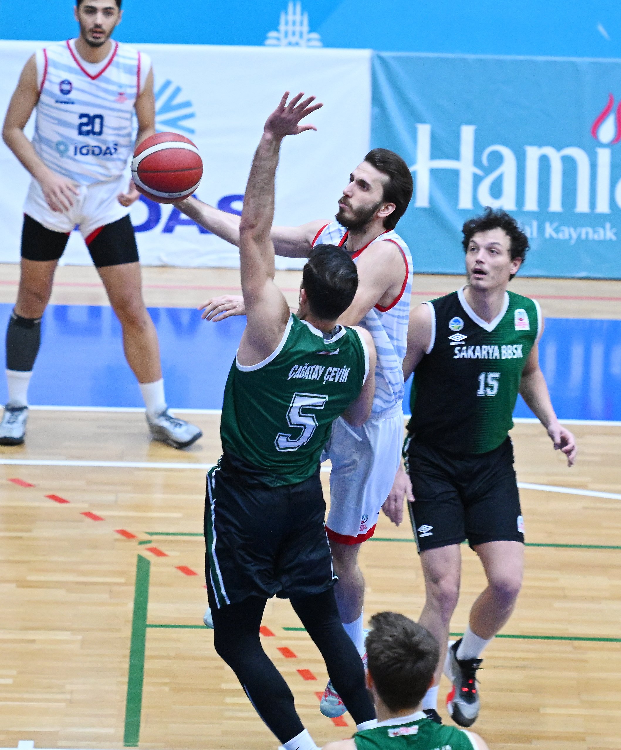 Basketbol Takımımız, Play-off’u garantiledi!