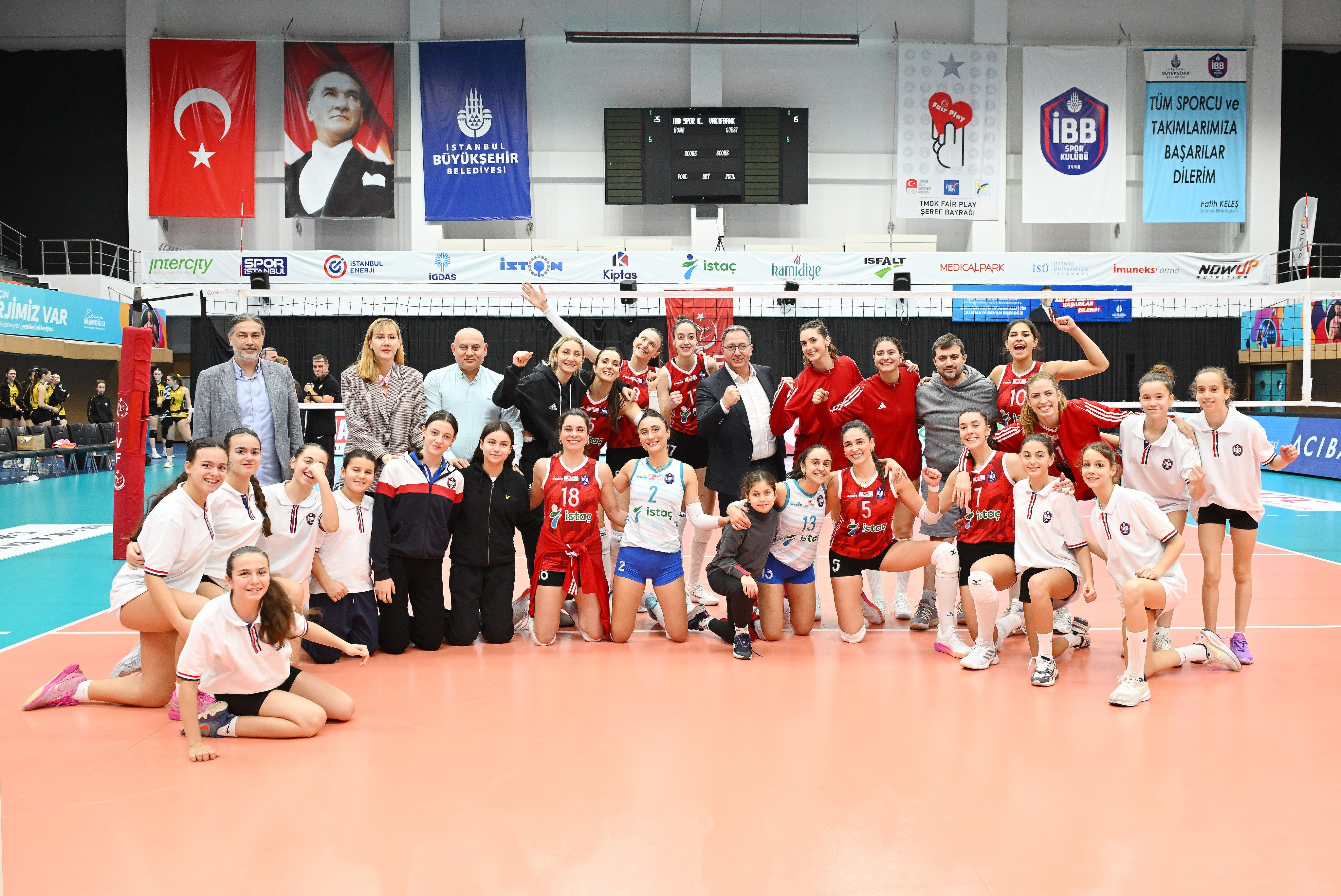 Kadın Voleybol | İBB Spor Kulübü - Vakıfbank: 3-0