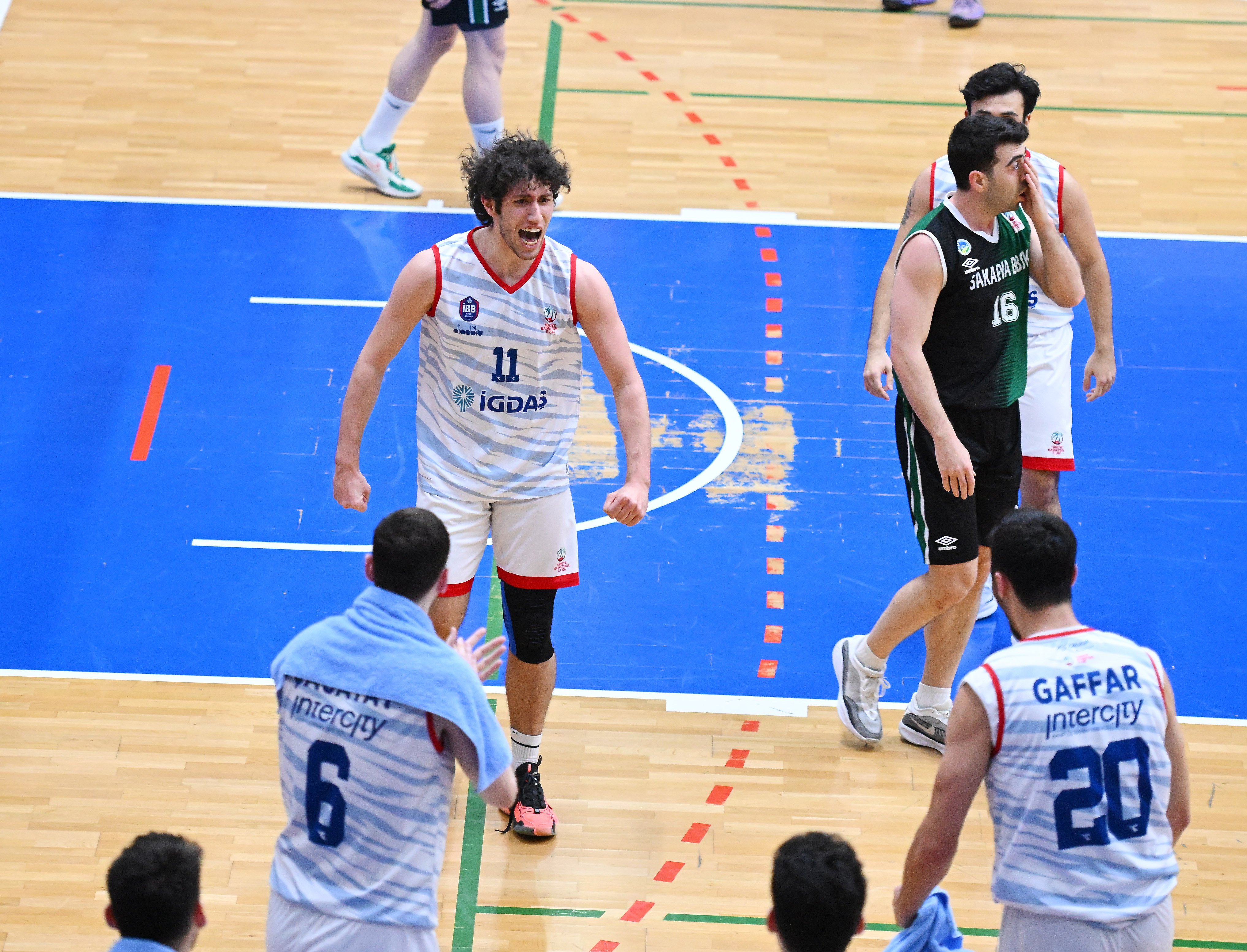 Basketbol Takımımız, Play-off’u garantiledi!
