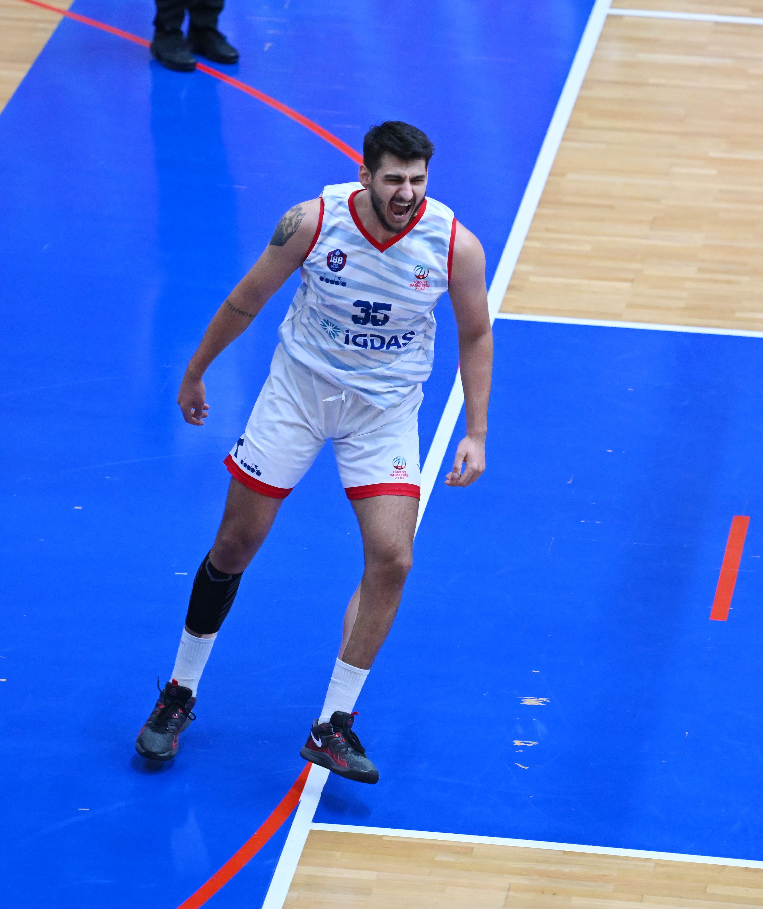Basketbol | İBB Spor Kulübü - Teşvikiye: 81-65