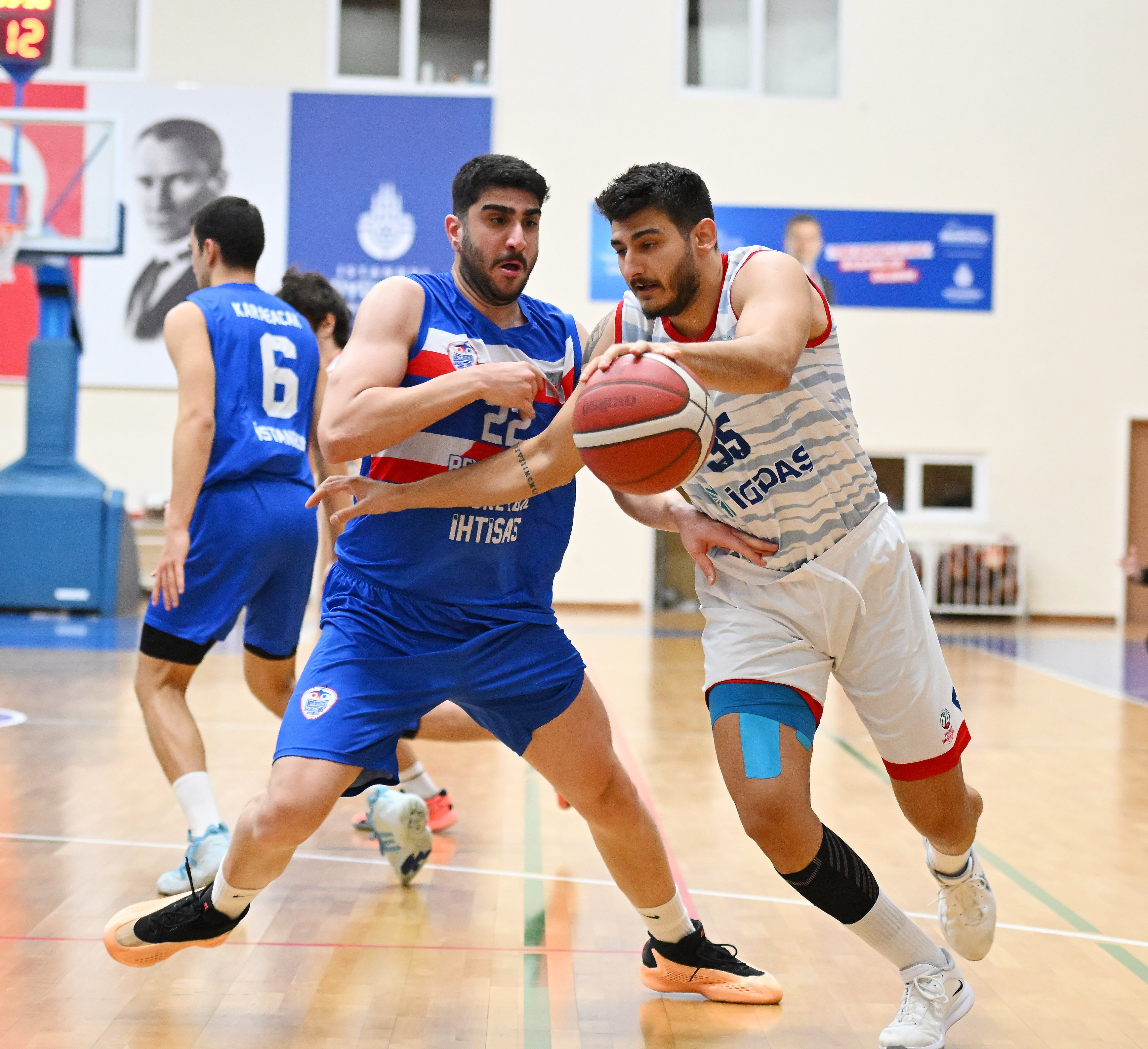 Basketbol Takımımız, normal sezonu lider tamamladı: 71-68!