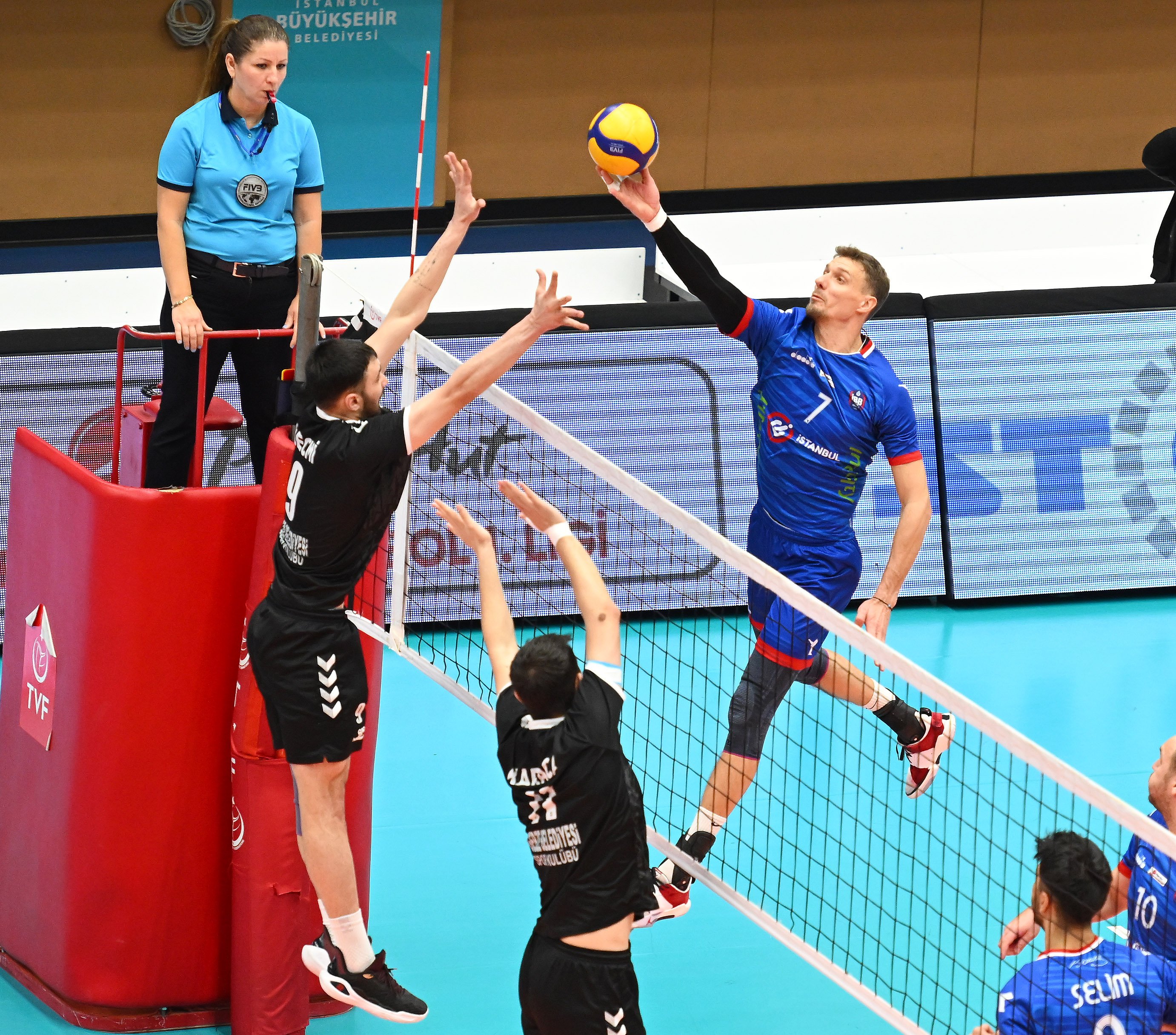 Erkek Voleybol | İBB Spor Kulübü - Gebze Belediye: 1-3