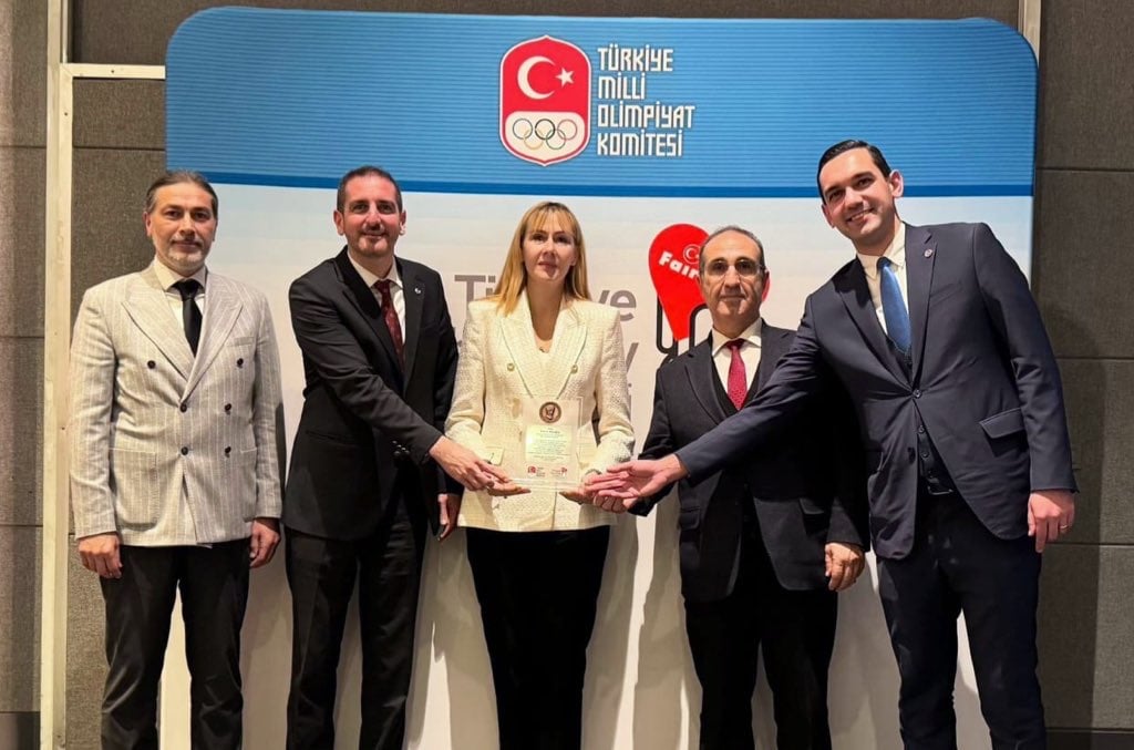 Fair Play Şeref Bayrağı Plaketi kulübümüze takdim edildi
