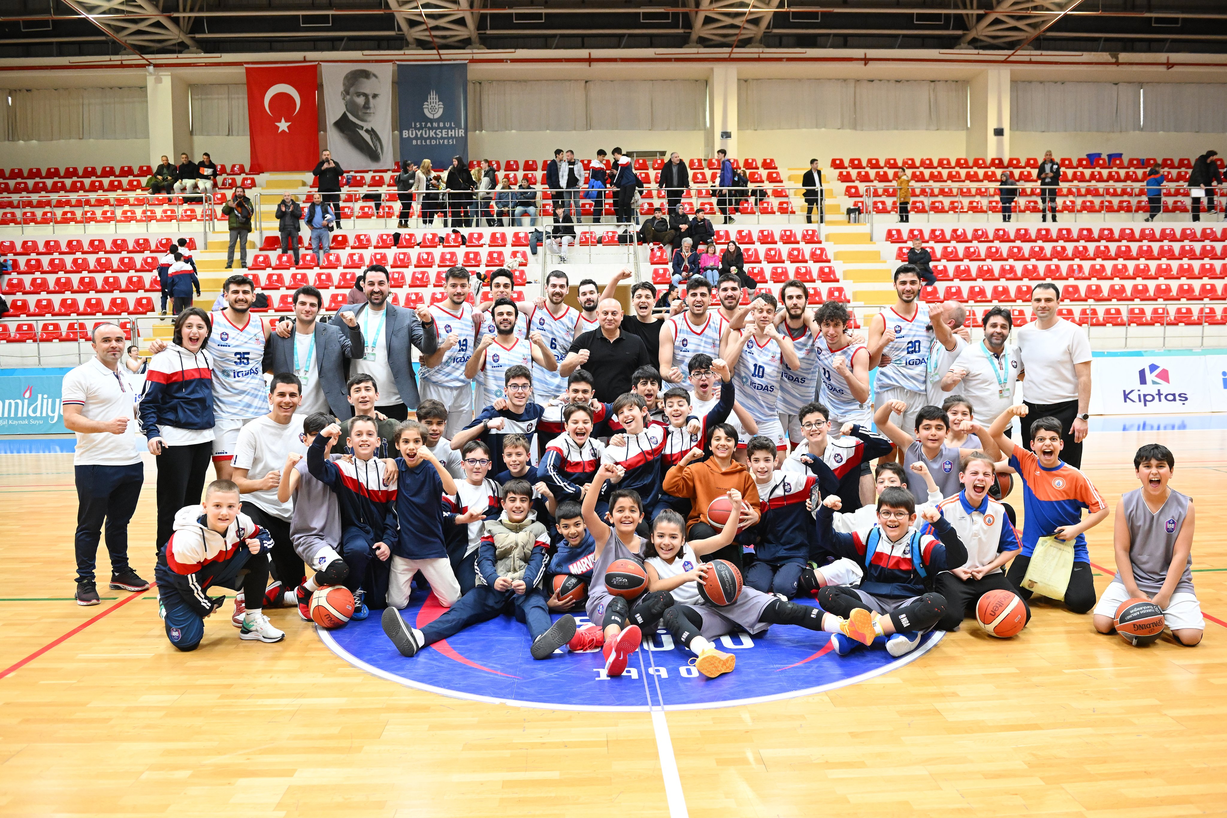 Basketbol Takımımız, Has Halı Gemlik'i uzatmalarda mağlup etti: 90-89