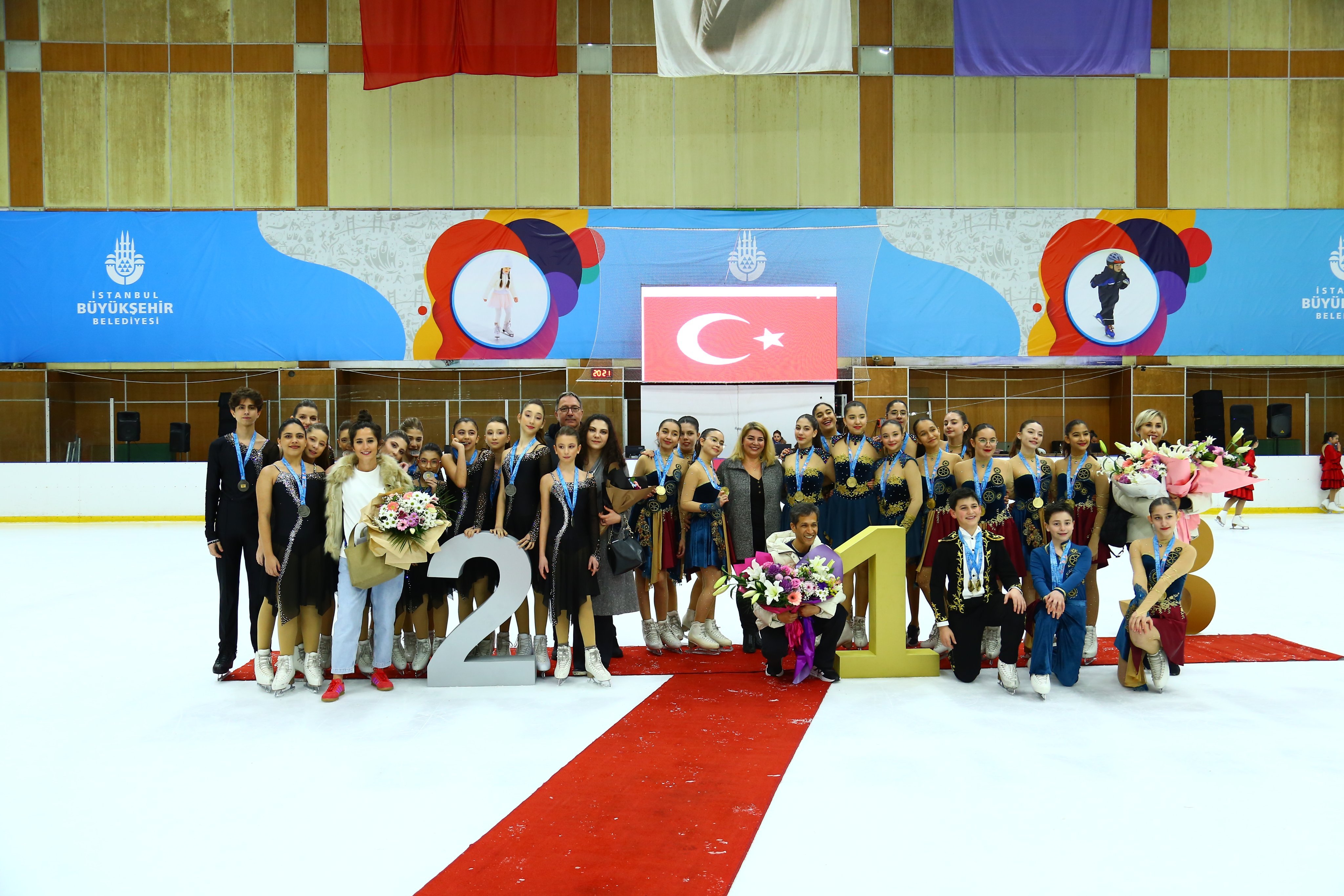 Başkanımız Fatih Keleş, Buz Pateni Türkiye Şampiyonası'nda ödülleri takdim etti