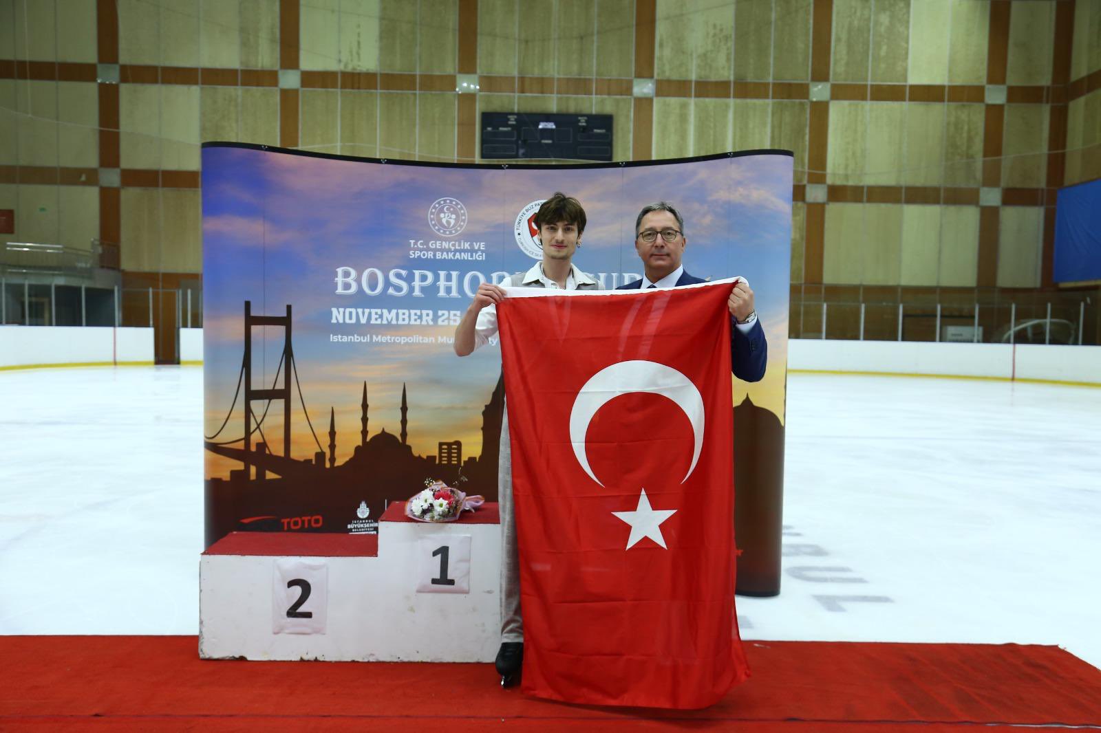 Buz Pateni Bosphorus Cup'ta Alp Eren Özkan'dan bronz madalya!