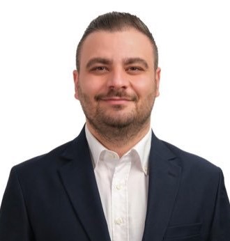 BERK TÜTÜNCÜ