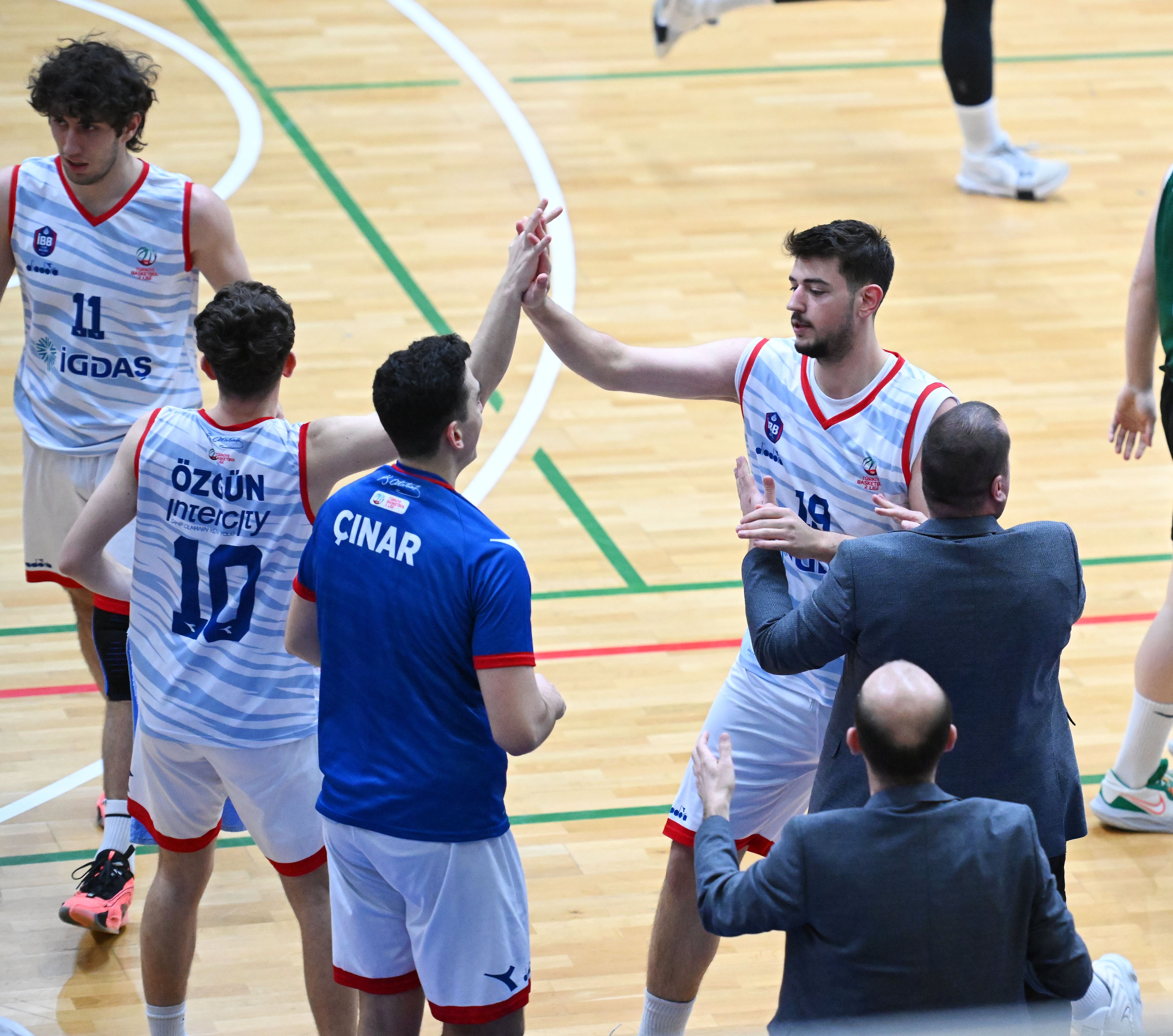 Basketbol Takımımız, Play-off’u garantiledi!