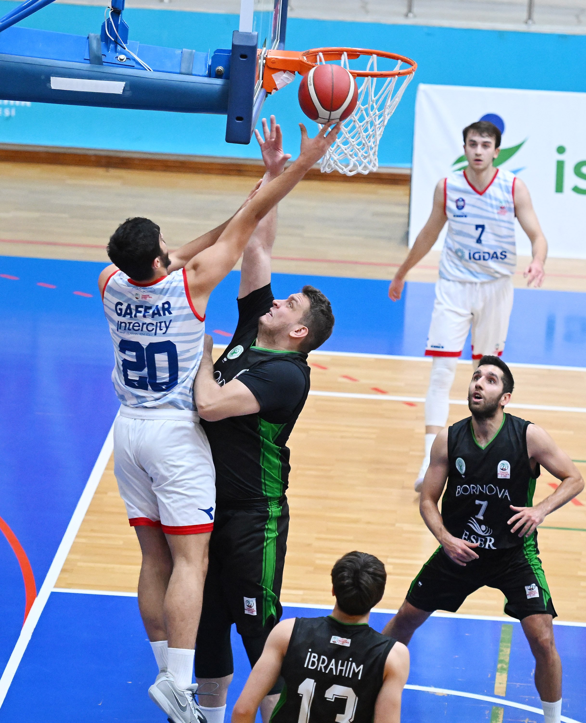 Basketbol | İBB Spor Kulübü - Bornova Belediyesi: 64-61!