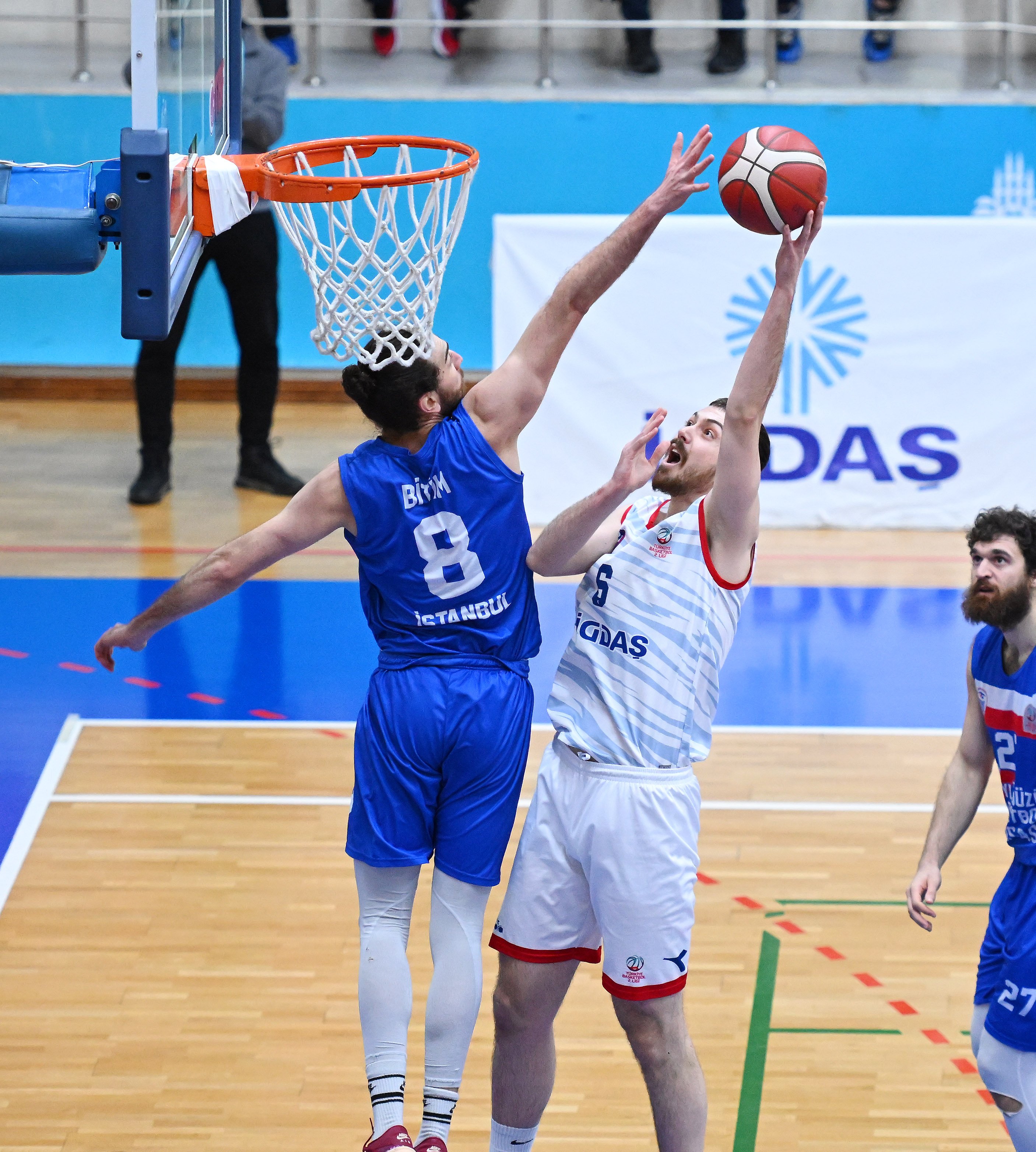 Basketbol Takımımız, normal sezonu lider tamamladı: 71-68!